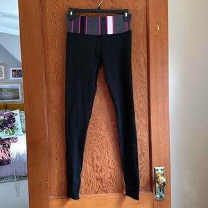 Lululemon Cotton Leggings - size 4